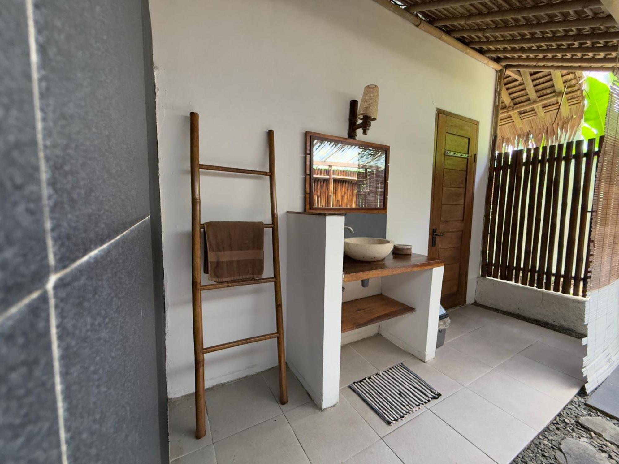 Rnv Eco Resort Bungalows Batukaras Dış mekan fotoğraf